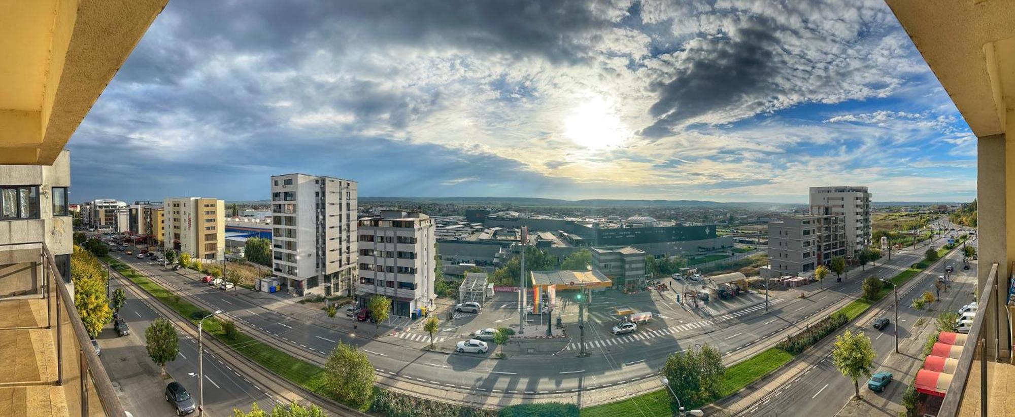 Fancy Apartament Promenada Balcon Panoramic, Parcare, Incalzire Pardoseala, Self Check In Craiova Exterior foto